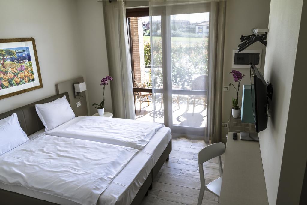 Hotel Relais Agli Olivi Lazise Bagian luar foto