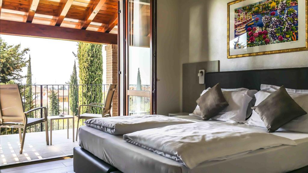 Hotel Relais Agli Olivi Lazise Bagian luar foto