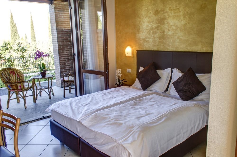 Hotel Relais Agli Olivi Lazise Bagian luar foto
